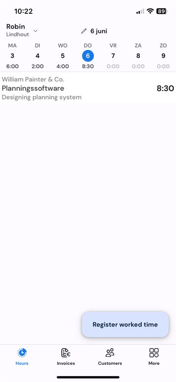 Overview of registered hours on mobile